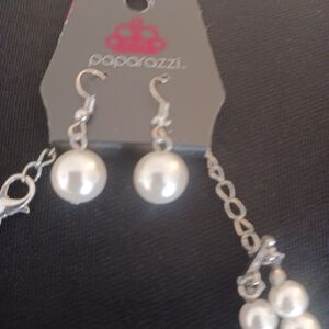 Paparazzi Elegant Silver and Pearl Earrings